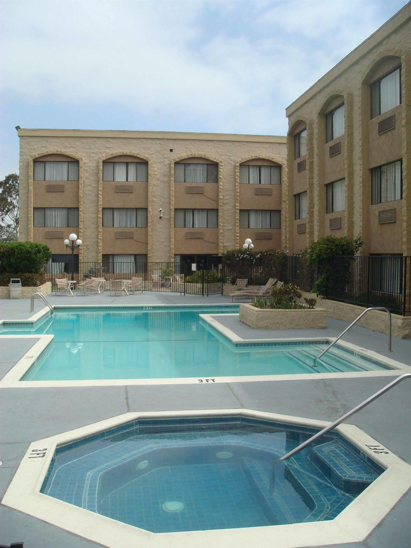 Portside Inn & Suites Los Angeles Exterior foto